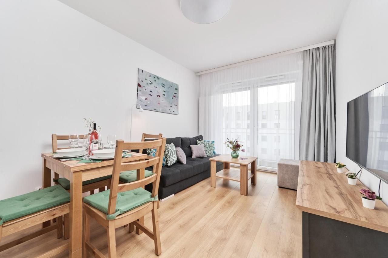 Apartment Wichrowa With Free Garage Wroclaw By Noclegi Renters Экстерьер фото